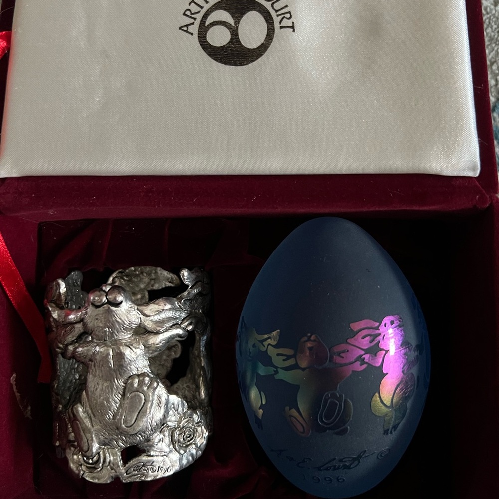 Arthur Court egg and holder